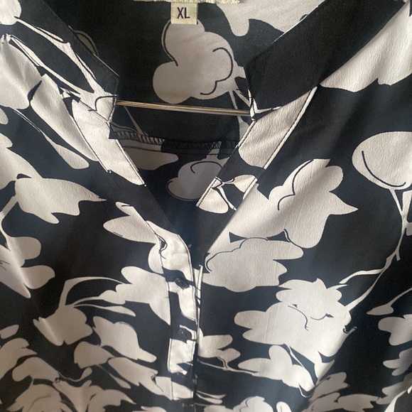 Black and white printed crape top - Picture 6 of 7